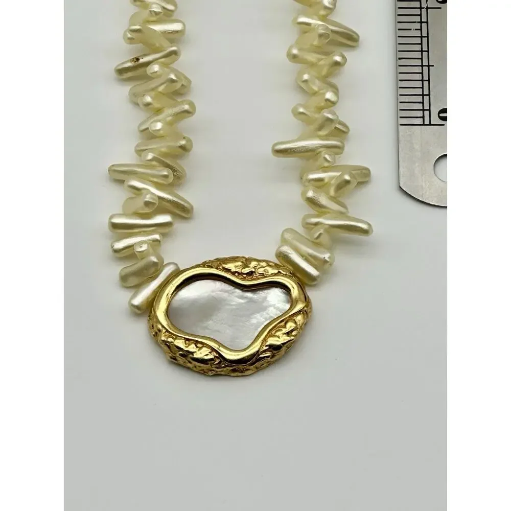 Napier Vintage Texture Pearl And Mother Of Pearl Faux Chocker Necklace Signed